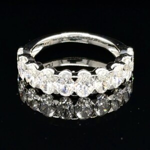 Band of oval diamonds set in white gold